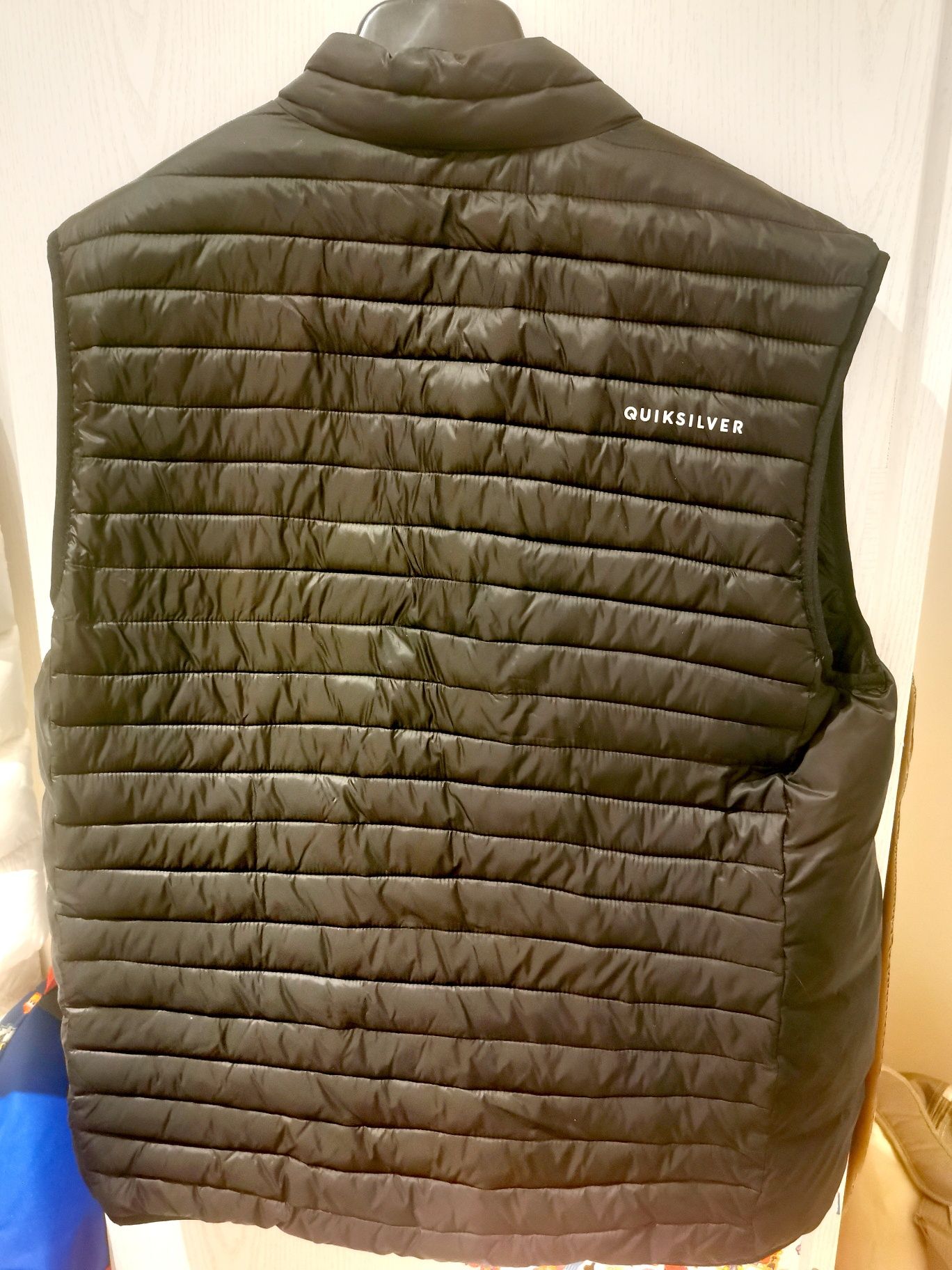 Мъжки черен елек Quiksilver XL