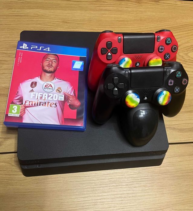 PS4 Slim, 2 контролера + докинг станция