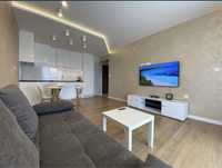 Чисто нов луксозно обзаведен двустаен апартамент с морска панорама