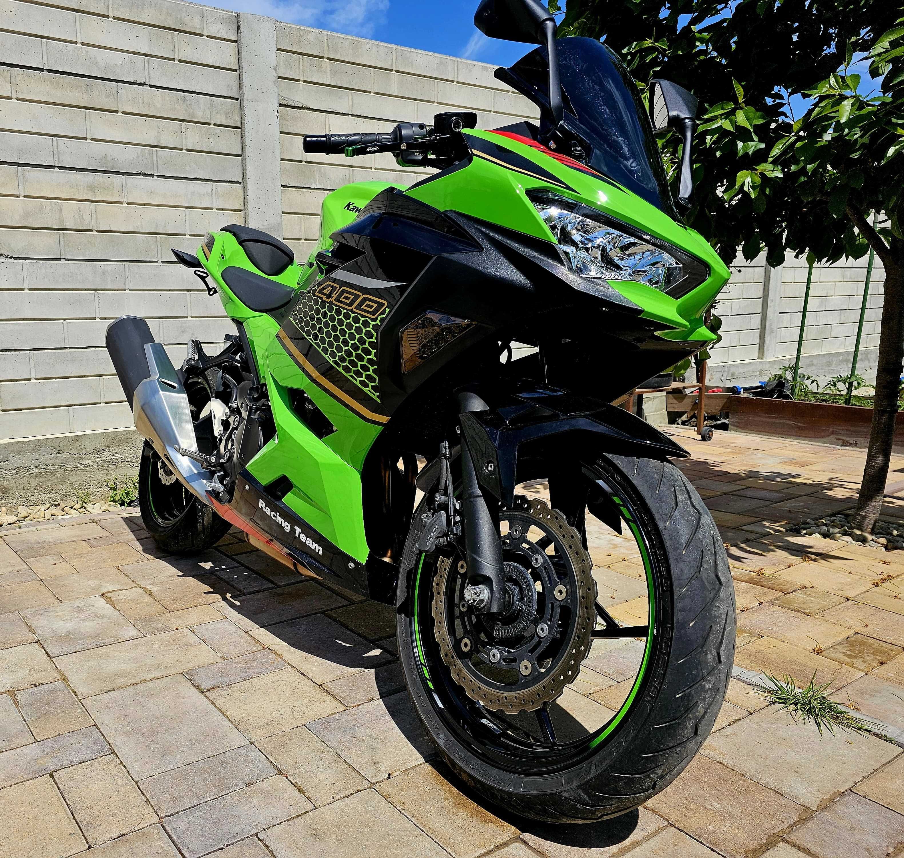 Kawasaki Ninja 400 A2