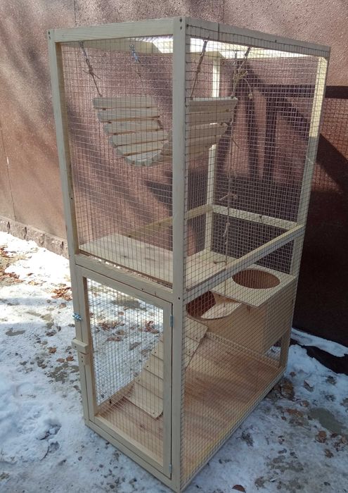 Клетка для енота