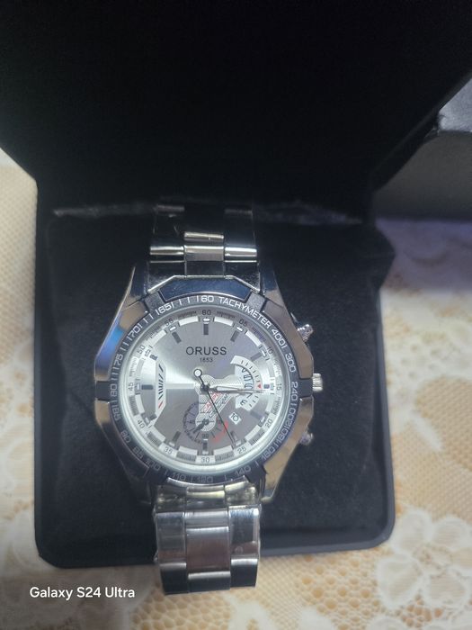 Часовник ORUSS чисто нов