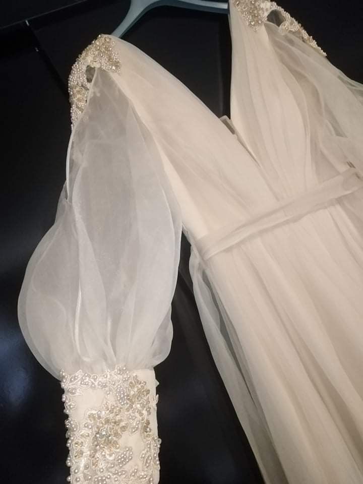 Официална рокля за бал или свадба