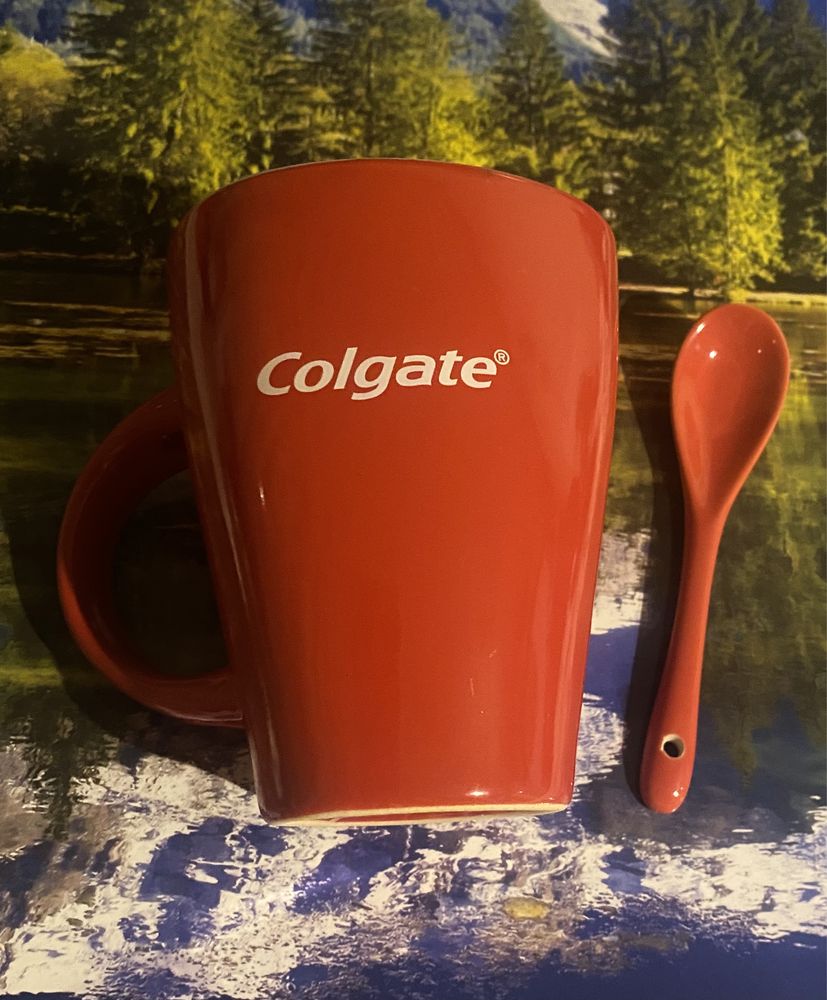 Cană cu sigla Colgate + linguriță