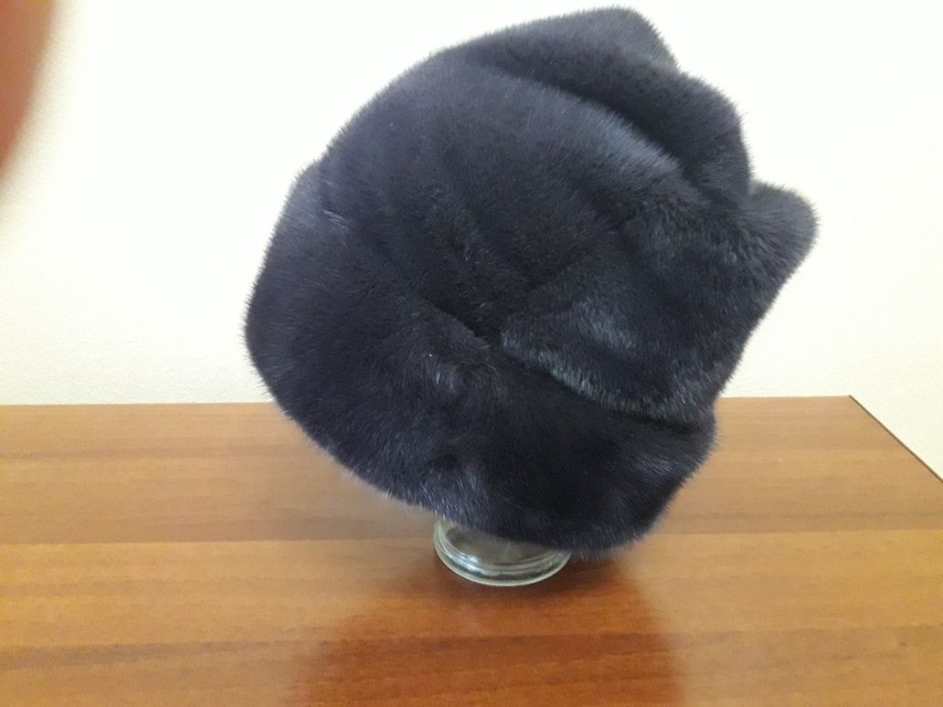 Продам женскую норковую шапку
