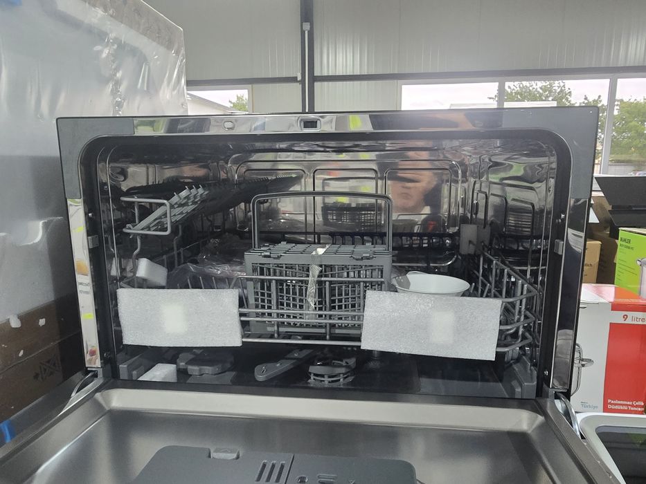 Нова мини/малка/компактна съдомиялна кубче Bomann 6  комплекта черна