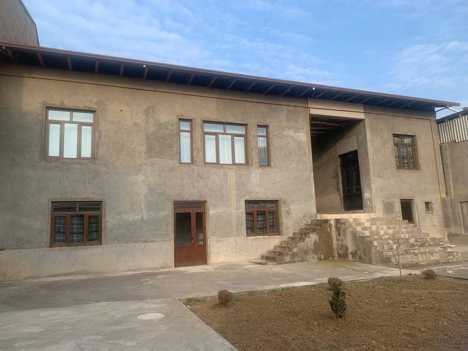 Uy sotiladi tayyor hovli