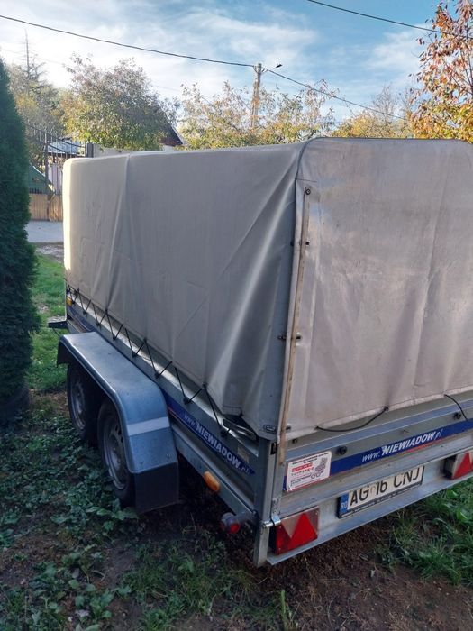 Vând remorcă de 750 kg