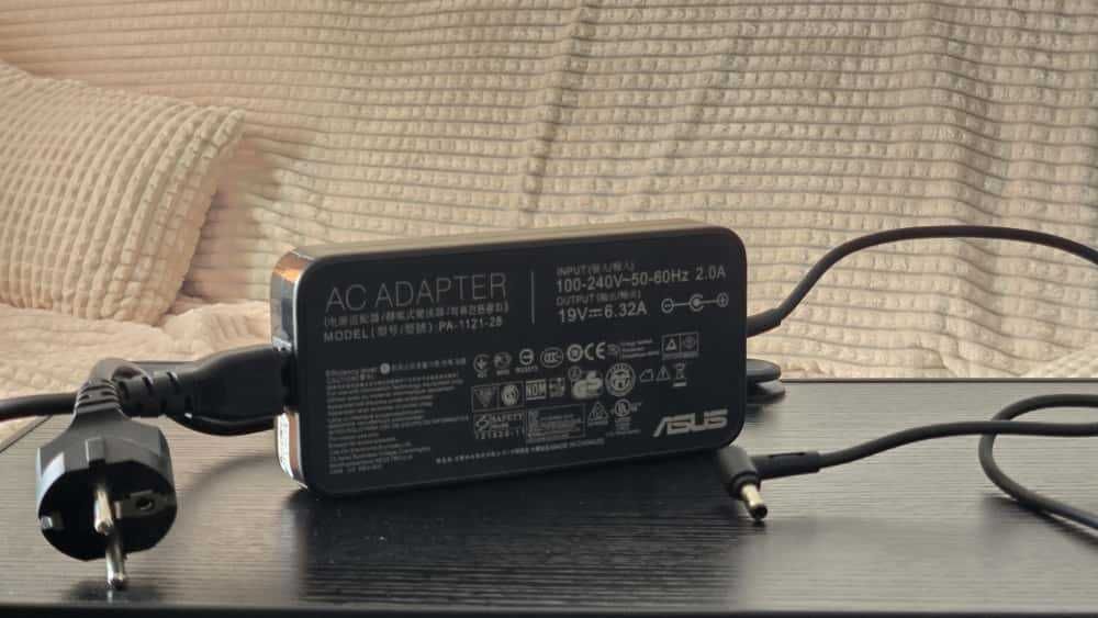 Incarcator original laptop Asus PA-1121-28 120W 6.3A 19V 5.5 * 2.5 mm