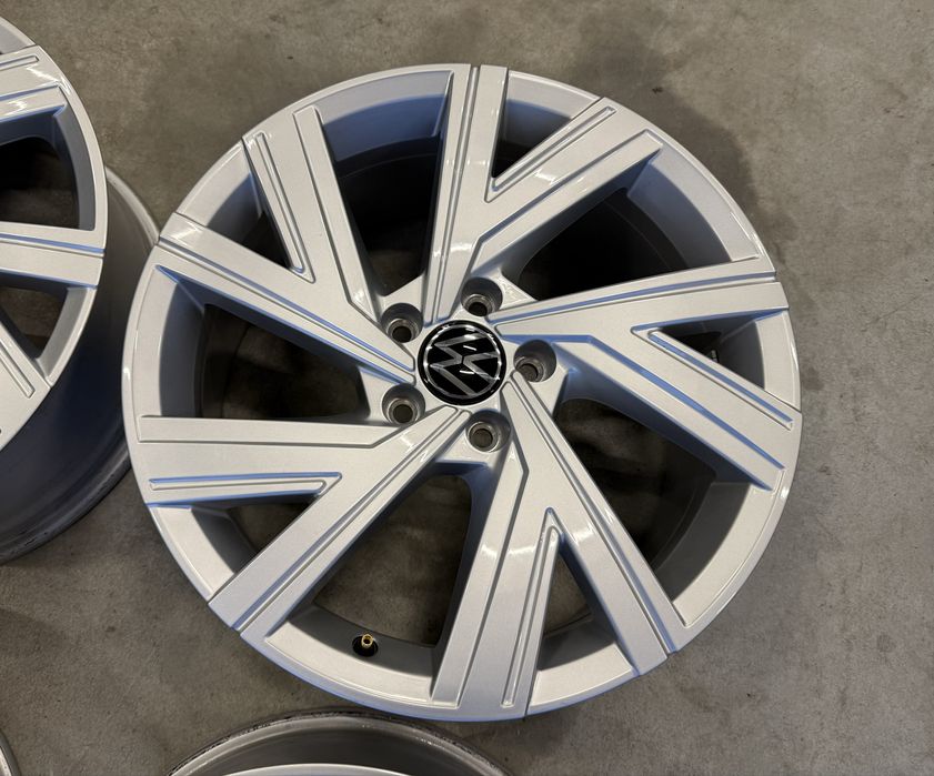 Jante aliaj 18’ Bergamo VW Golf 8 / Octavia, Leon, A3