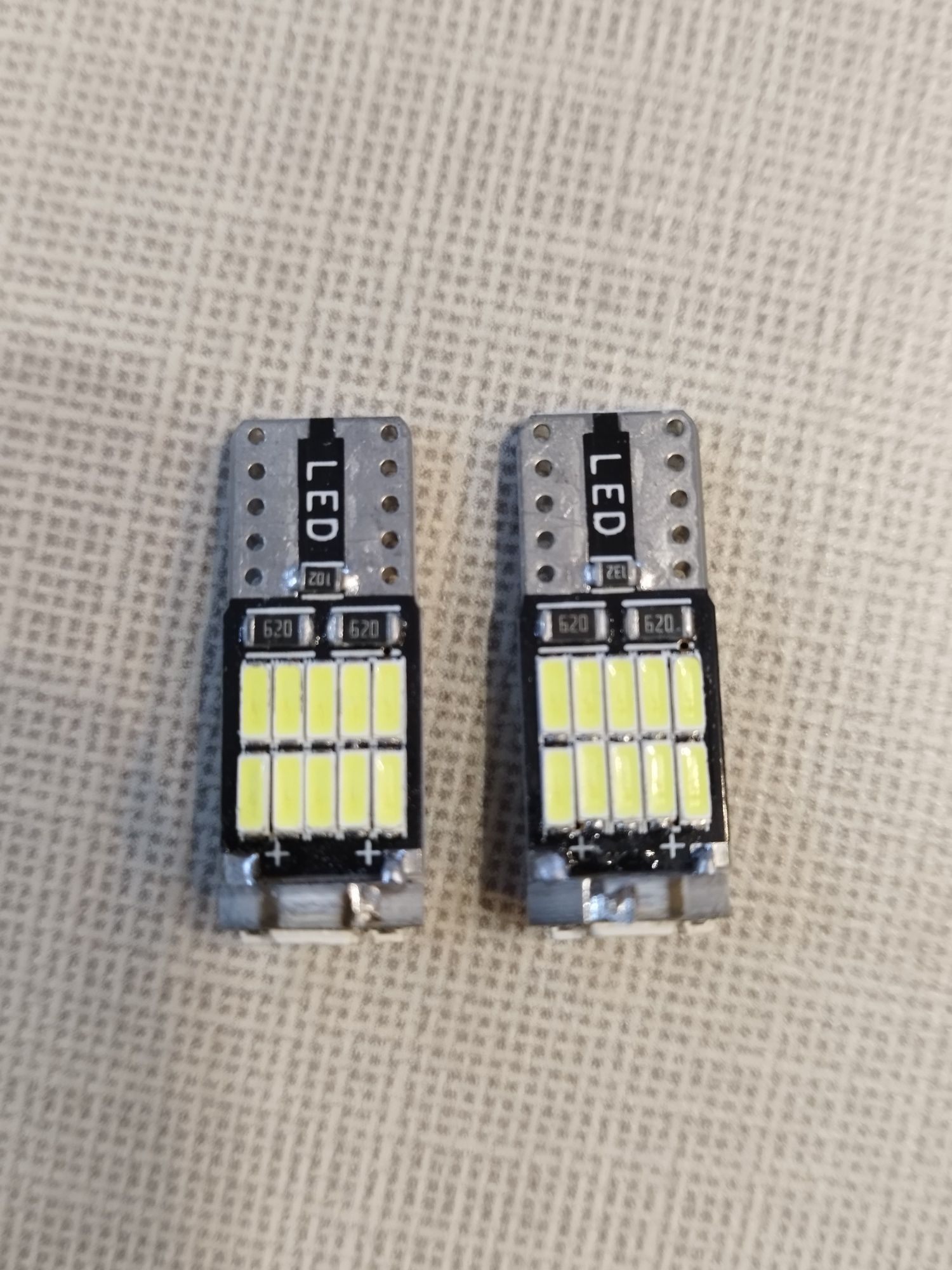 Bec LED T10 W5W Canbus