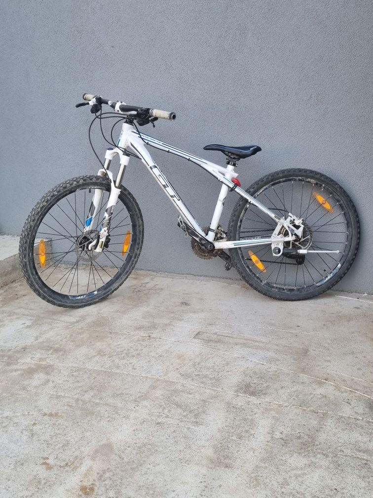 Bicicleta GT avalanche