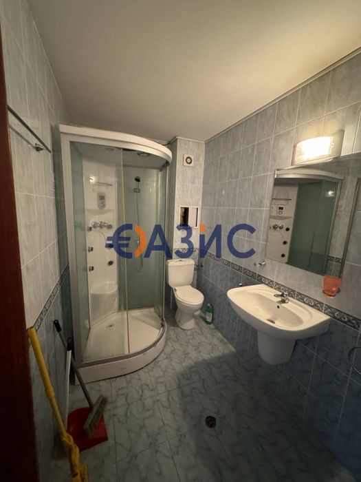 Продава се Двустаен апартамент в к.к. Слънчев бряг - 69 кв.м за 943 €/кв.м - Снимка #11