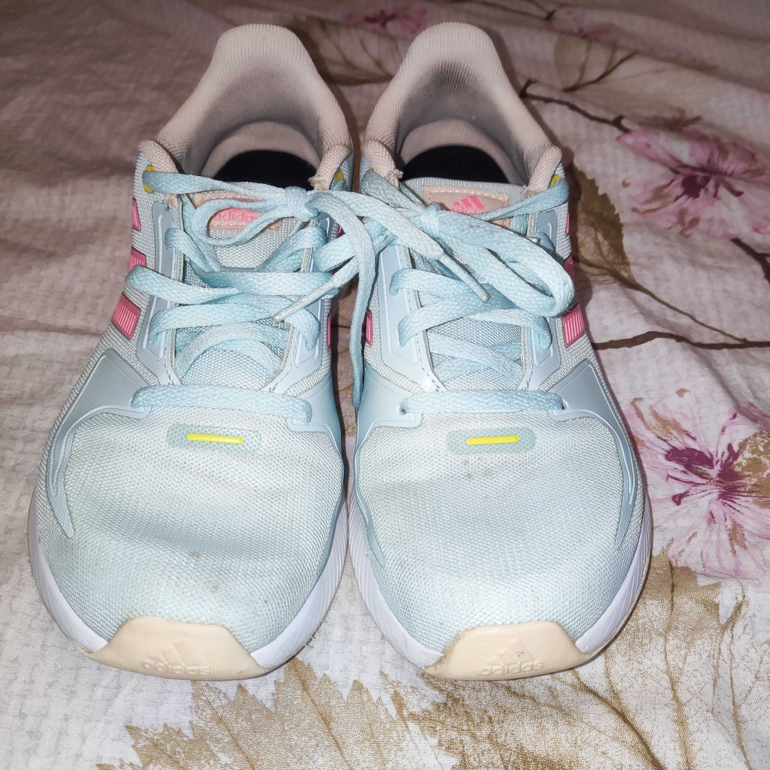 Маратонки Adidas Runfalcon 37.1/3 
23 - 23.5 см. стелка