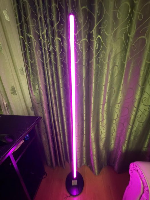 Lampa podea Philips Ambient Sound Control