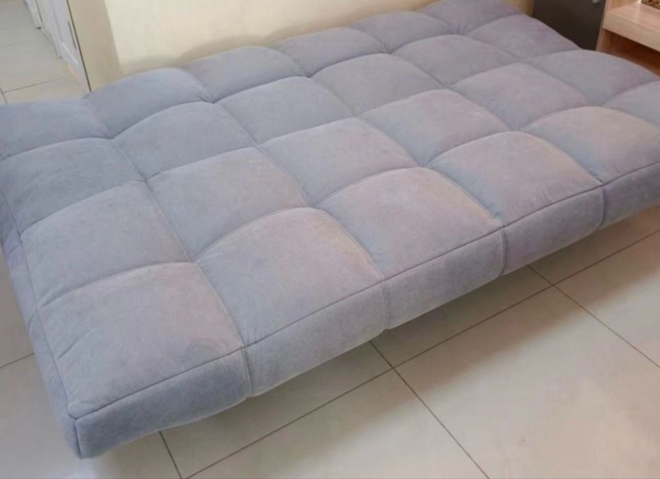 диван,в идеальном состоянии,в использовании был 1 месяц