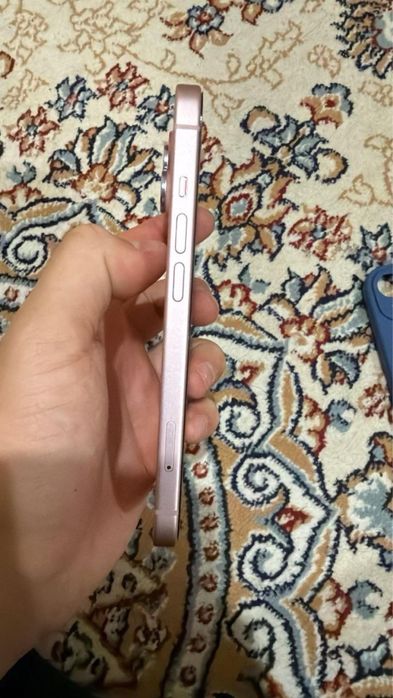 Айфон 15 сатылады