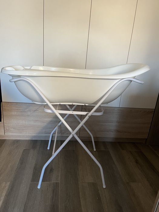 Cada bebe cu suport si insert nou nascut Tega Baby