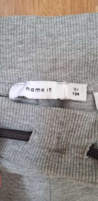 Продам свитер для мальчика