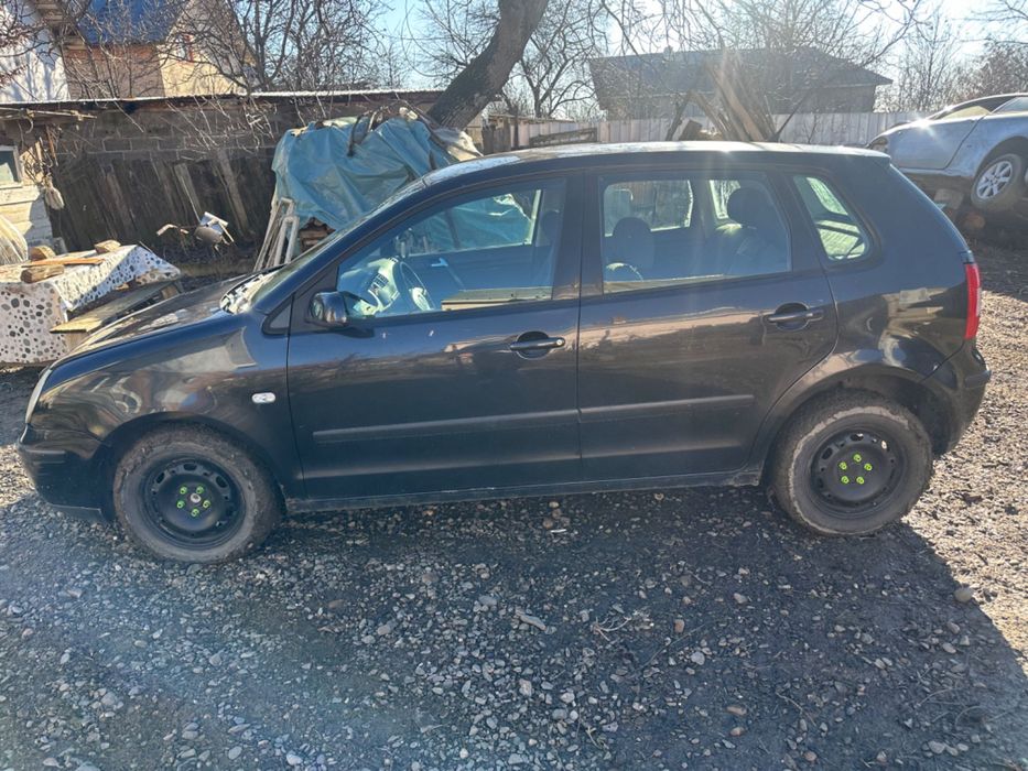 Dezmembrez volkswagen polo 1.4 tdi 2004 motor cutie capota tot