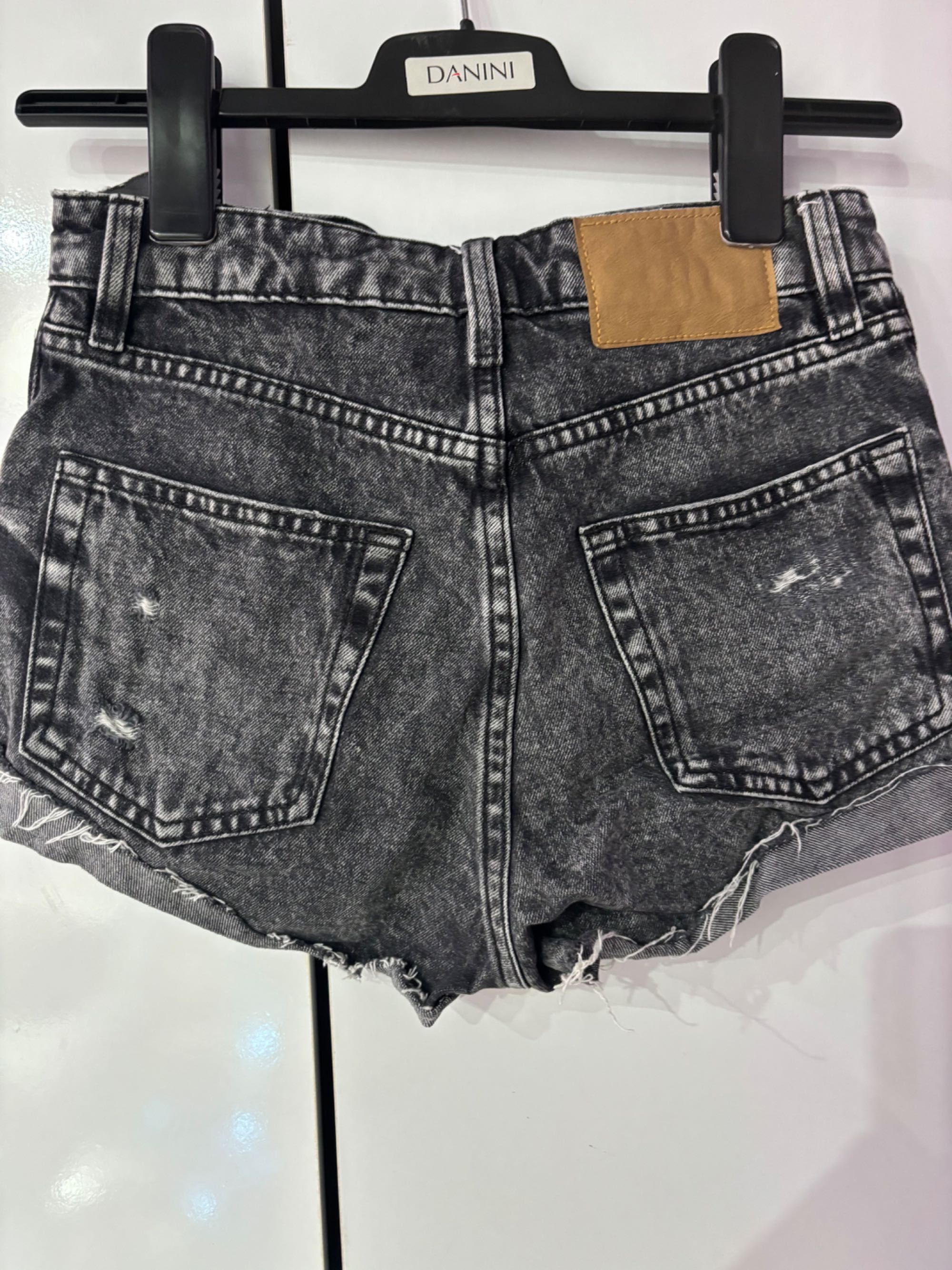 Къси панталони H&M