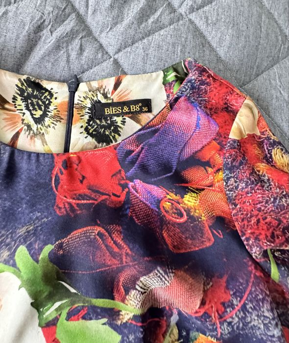 Rochie florala cu maneci 3/4, buzunare si dublura size 36