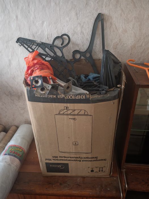 Вешалки много коробка