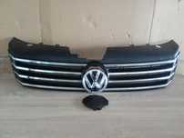 Grila masca radiator fata cu emblema  VW Passat B7 10-2014 completa