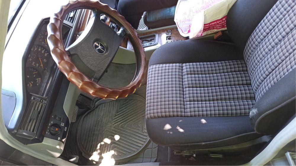 Mercedes benz  W124
