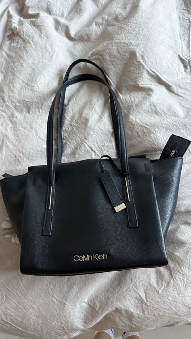 Calvin klein дамска чанта оригинал