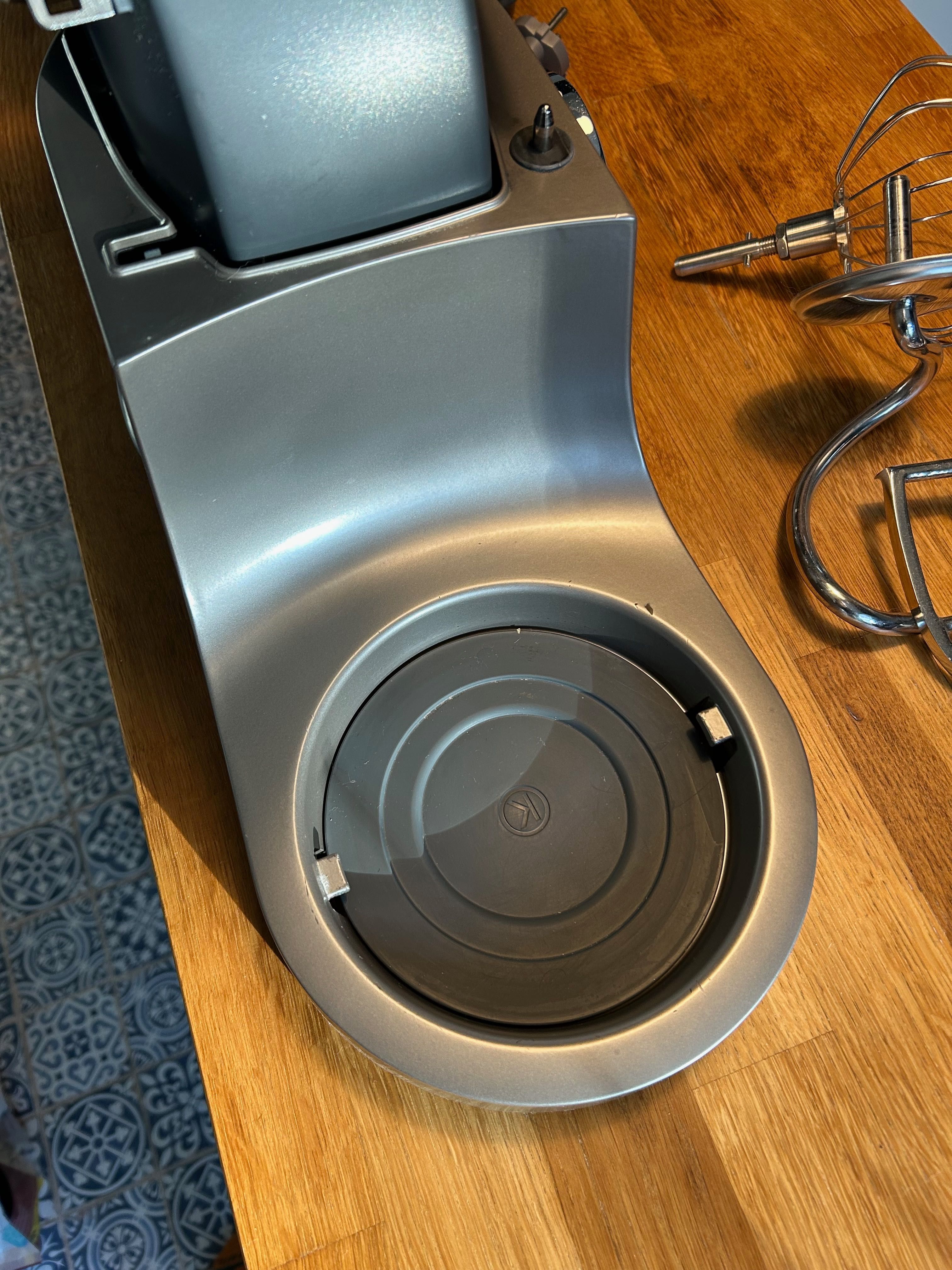 Планетарен миксер Kenwood Chef Titanium KVC7300S