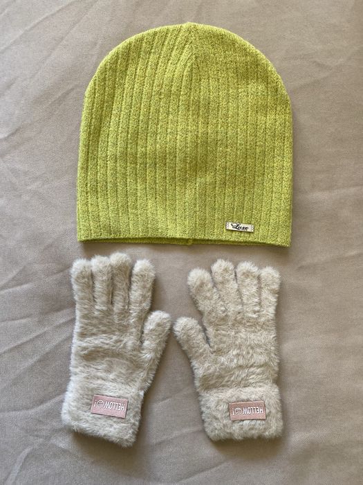 Шапка и перчатки. Новые.Самовывоз. Курьерами,почтой НЕ отправлю