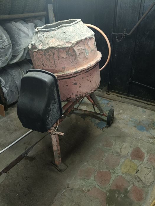 Продам Бетономешалку