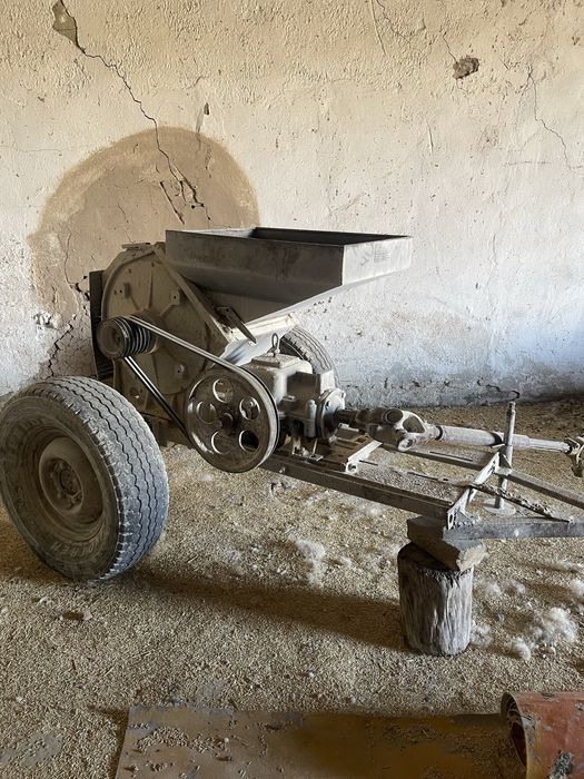 Дробилка новая зерновая КДУ-2