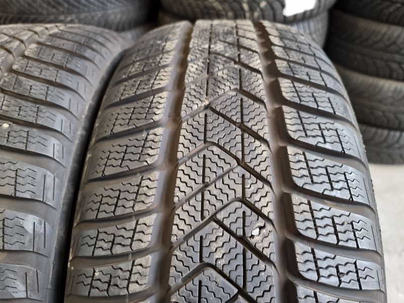 225/55/18 PIRELLI 4бр