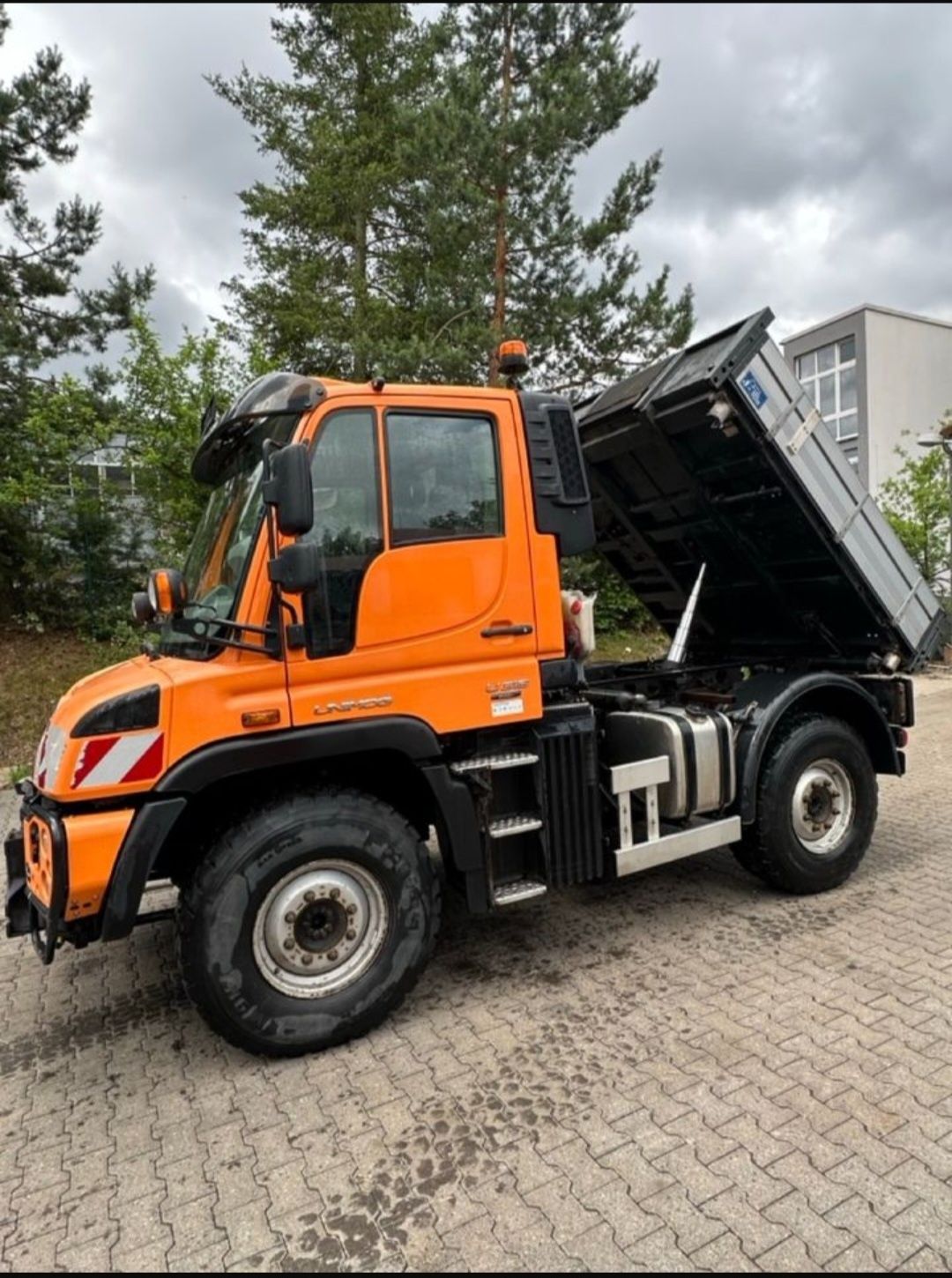 Mercedes-Benz Unimog U318