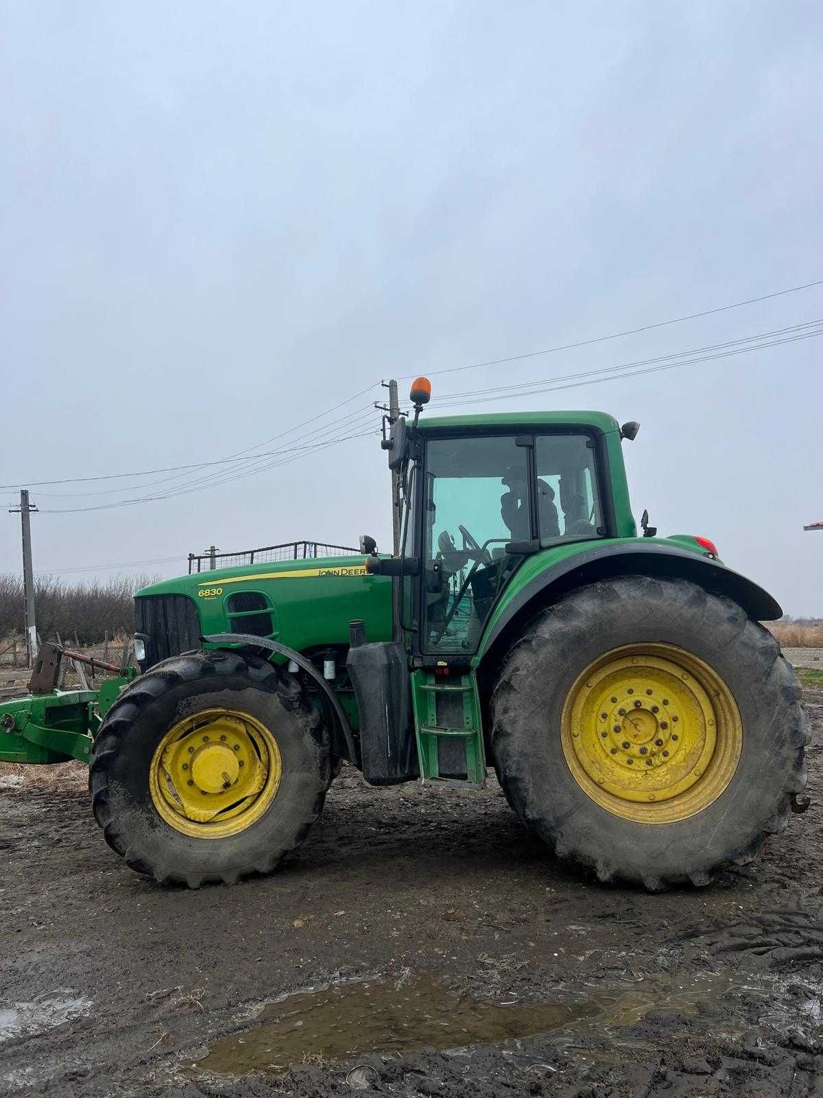 Tractor John Deere 6830 PREMIUM