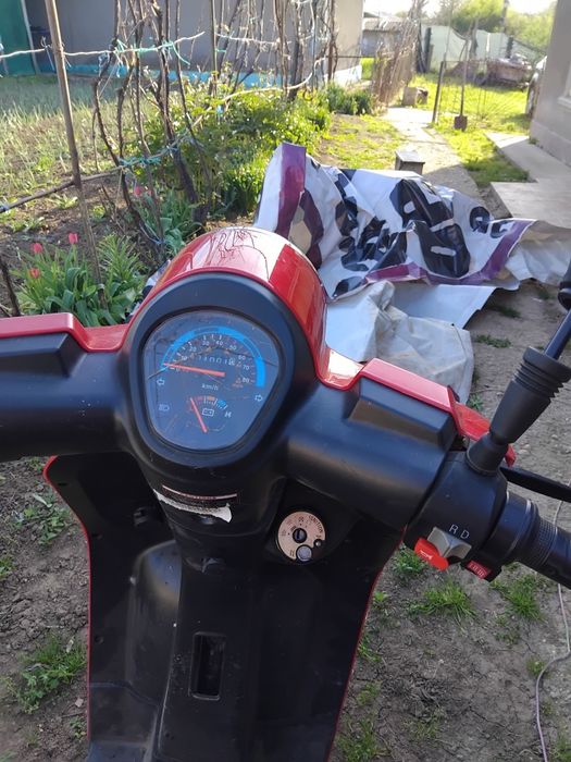 Cărucior electric pentru bătrâni în stare buna de funcționare