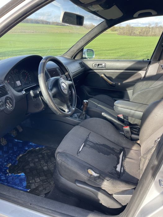 Vând Golf 4 1.9 TDI