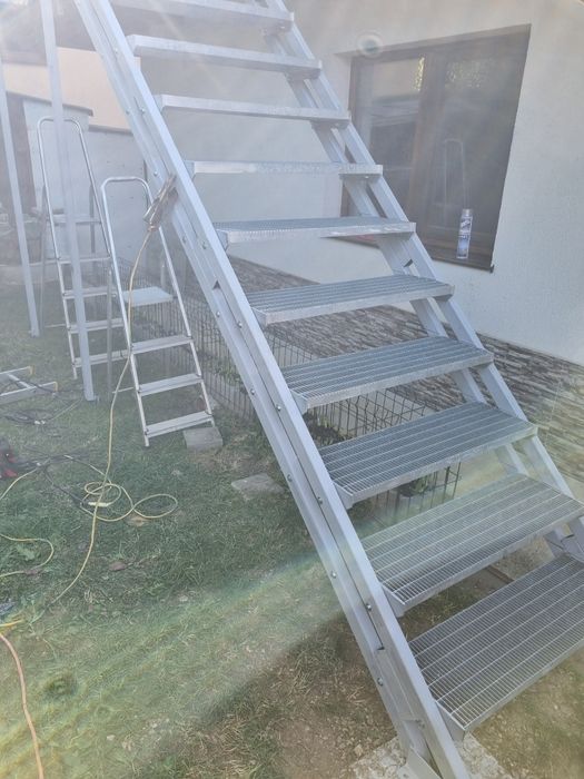 scări metalice galvanizate