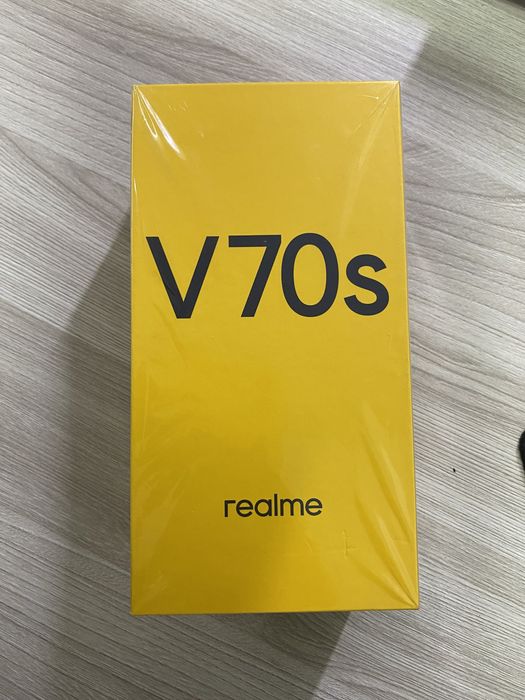 Продам новый Realme V70s