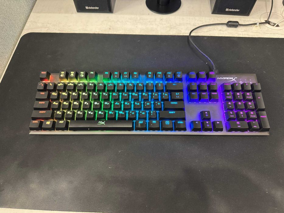 Продам клавиатуру HyperX Alloy FPS RGB