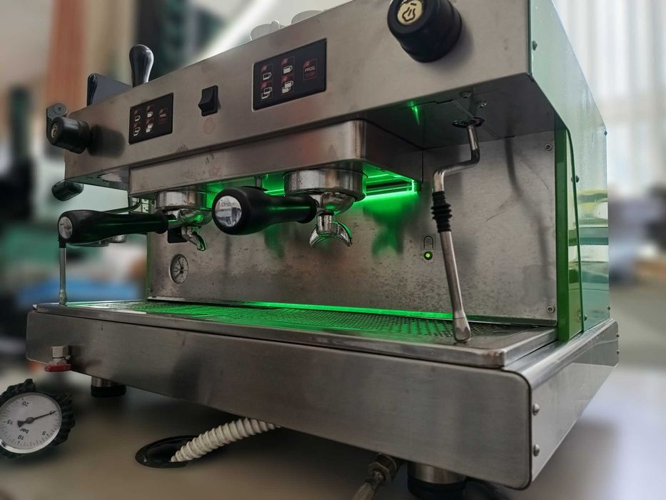 Espressor profesional reconditionat – Wega CMA Italia