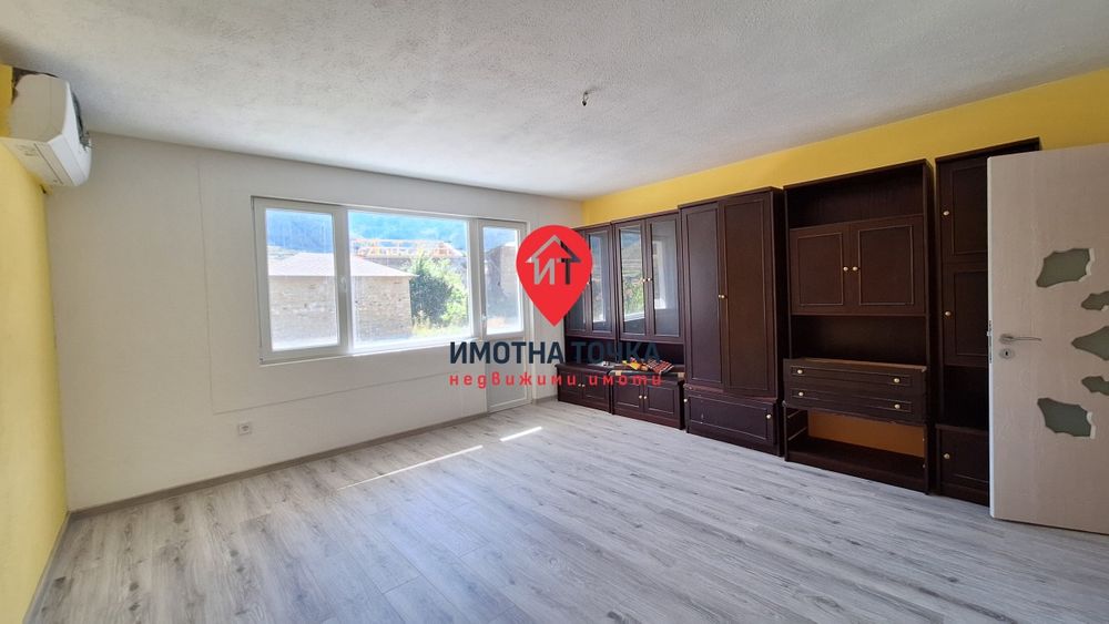 Продава се Къща в с. Павелско, Област Смолян - 372 кв.м за 1100 €/кв.м - Снимка #12