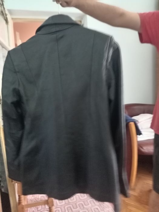 Vind geaca de damă piele