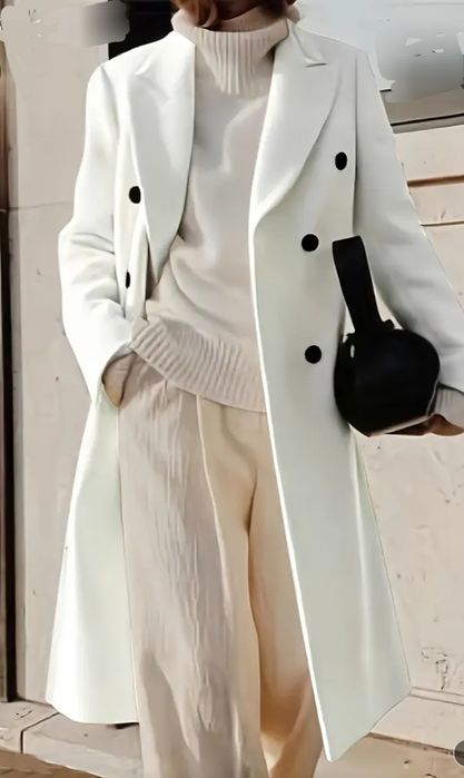 Элегантное белое пальто. Размер 46