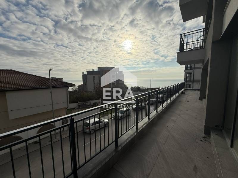 Продава се Двустаен апартамент в Варна, Чайка - 58 кв.м за 2725 €/кв.м - Снимка #1