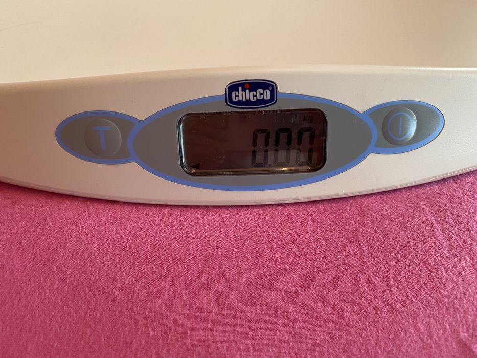 Cantar electronic digital Chicco pentru bebelusi