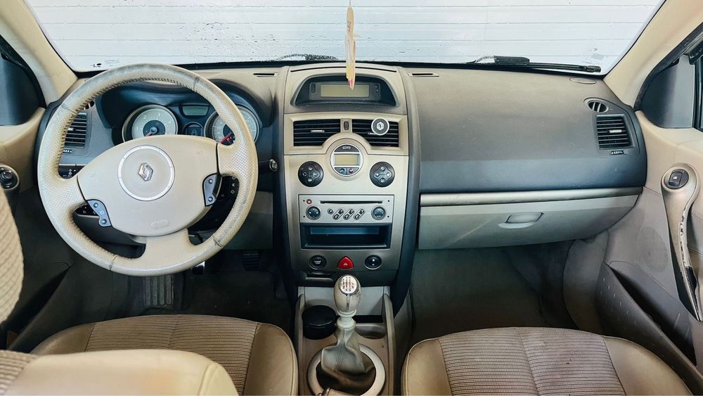 Renault Megane II Sedane Privilege 1.9 dCi, 130 CP, fabricata in 2007