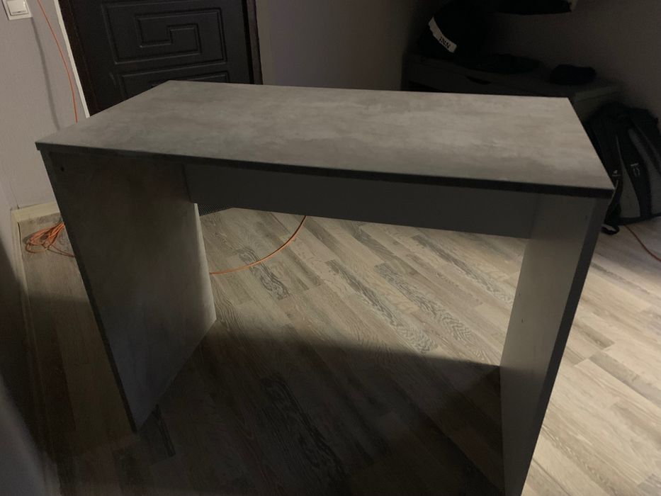 Продам стол в хорошем состоянии